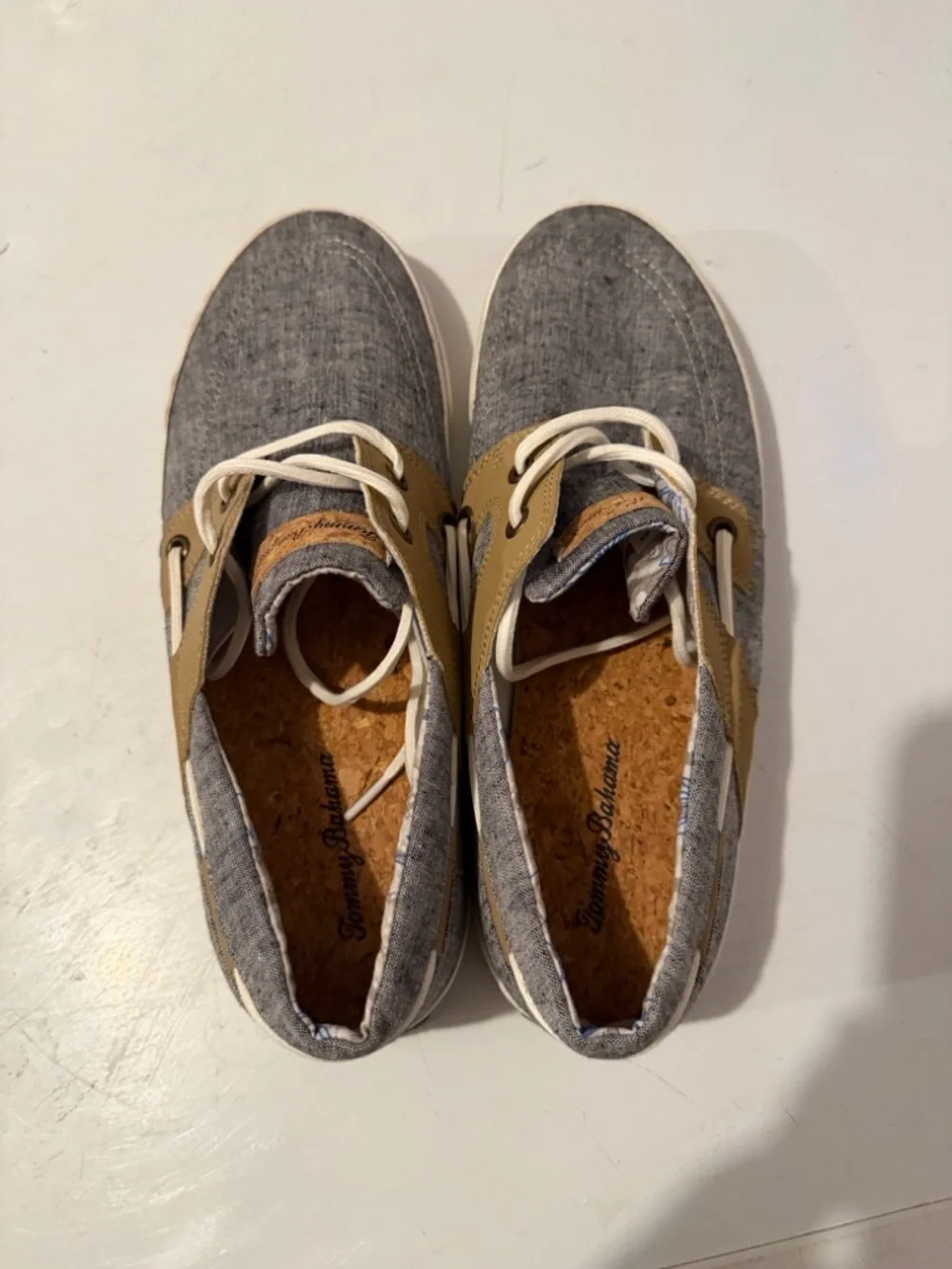 Men’s Size 10D Tommy Bahama Gray Canvas Lace-Up Shoes with Tan Accents NWOT - Picture 3 of 4